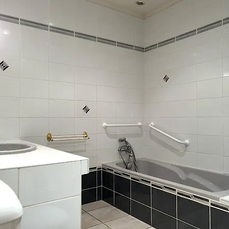 Spacieuse Avec Piscine Privative A * Bormes-les-Mimosas