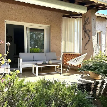 Spacieuse Avec Piscine Privative A Σπίτι διακοπών Bormes-les-Mimosas